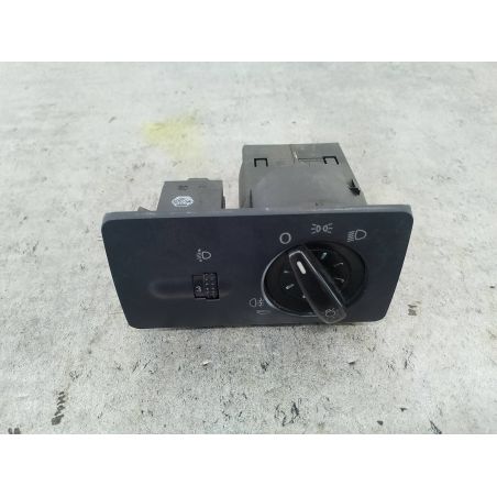 WŁĄCZNIK ŚWIATEŁ SKODA FABIA I