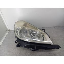 LAMPA PRZÓD PRAWA RENAULT CLIO III 1.4 16V 98KM1.4 16V20068200244897  8200459823  89900158 VALEOTEB76983577                                            