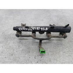 LISTWA WTRYSKOWA BENZYNA PEUGEOT PARTNER I 1.4 8V 75KM1.4 8V9628982980  01F002A753580                                            