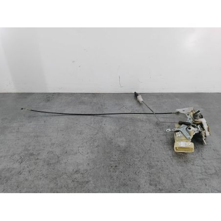 ZAMEK DRZWI PRAWY PRZÓD TOYOTA YARIS I