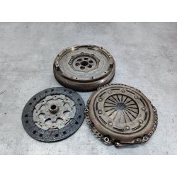 KOŁO DWUMASOWE KOMPLETNE PEUGEOT 3008 I 1.6 THP 156KM1.6 THP20109686038280 9658419980 9671073880 043082000854  SACHSKDK1563374                                            