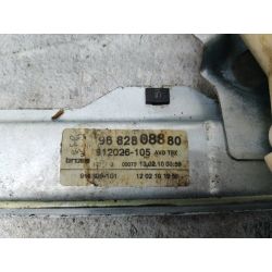 PODNOŚNIK SZYBY PRAWY PRZÓD PEUGEOT 3008 I 1.6 THP 156KM1.6 THP20109682808880 912026-105KDK1563374                                            