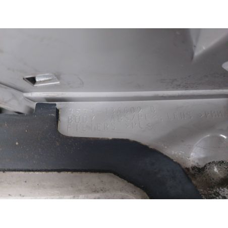 LAMPA TYLNA PRAWA W KLAPE FORD MONDEO MK4