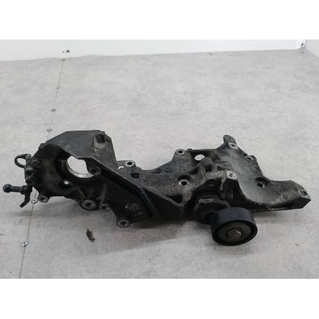 ŁAPA ALTERNATORA VW PASSAT B6 2.0 TDI 140KM  2.0 TDI 2008 03L903143D LA7W 140 3847 