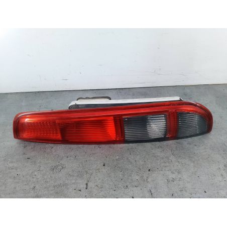 LAMPA TYLNA PRAWA FORD FOCUS II