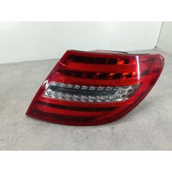 LAMPA TYLNA PRAWA MERCEDES-BENZ KLASA C W204 1.6 156KM1.6 16V C180201320490605037551563773                                            