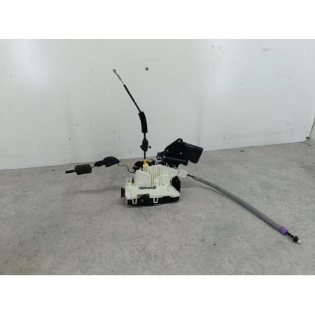 ZAMEK DRZWI PRAWY PRZÓD MERCEDES-BENZ KLASA C W204 1.6 156KM 1.6 16V C180 2013 A2047203635 755 156 3773 