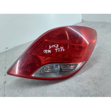 LAMPA TYLNA PRAWA PEUGEOT 207 1.6 HDI 90KM 1.6 HDI 2007 9686565980  EZW 90 3826 