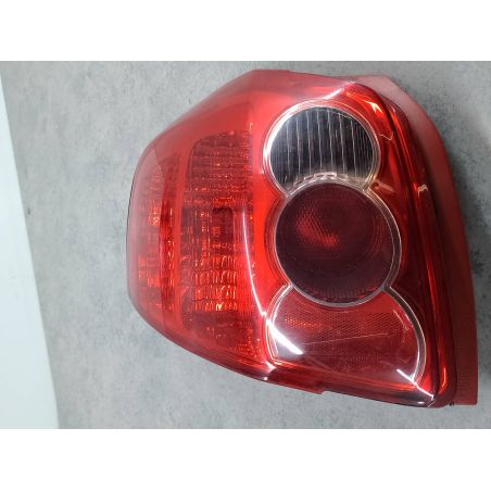 LAMPA TYLNA LEWA TOYOTA AURIS I