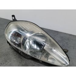LAMPA PRZÓD PRAWA FIAT GRANDE PUNTO 1.21.2 8V200608-661-1147R891/B653709                                            