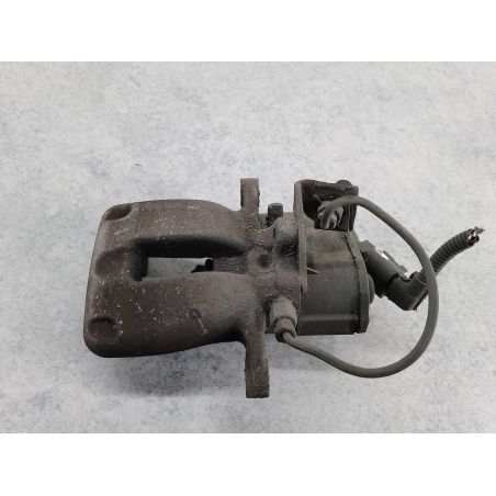 ZACISK HAMULCOWY PRAWY TYŁ VW PASSAT B6