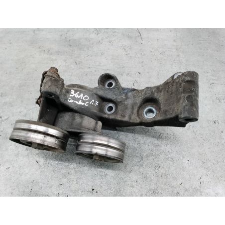 ŁAPA ALTERNATORA OPEL COMBO C