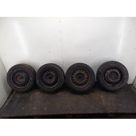 FELGI STALOWE KOMPLET 14 Z OPONAMI TOYOTA YARIS I