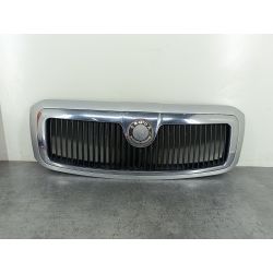 ATRAPA GRILL GRIL SKODA SUPERB I 2.8 V6 193KM2.8 V620023U0853651C 12101300193                                            