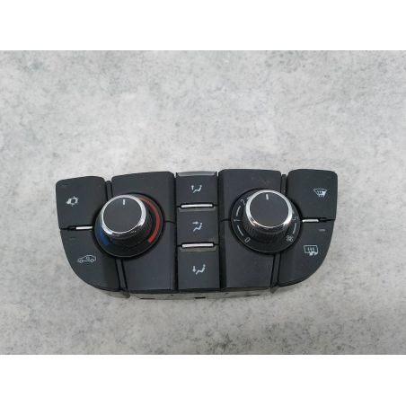 PANEL NAWIEWU OPEL ASTRA J 1.6 16V 115KM 1.6 16V 2010 13337691  Z167 115 3903 