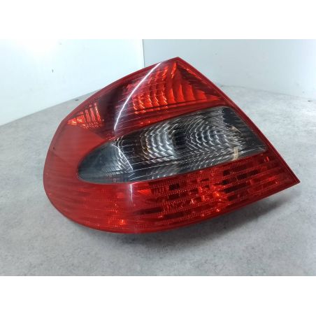 LAMPA TYLNA LEWA MERCEDES-BENZ CLK W 209 2.2 CDI CLK 220 2008 A2098201564 C197 150 3696 