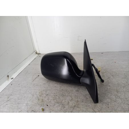 LUSTERKO PRAWE TOYOTA YARIS VERSO 1.5 i 16V 2005 106 3746 