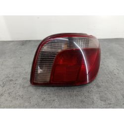 LAMPA TYLNA PRAWA TOYOTA YARIS I 1.0 16V 68KM1.0 16V199953-08701R6R4683779                                            