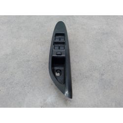 PANEL STEROWANIA SZYB MAZDA MPV II 2.0 DI 136KM2.0 CRDI2003LD6266350A C8H-D182  22V1363722                                            