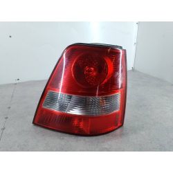 LAMPA TYLNA PRAWA KIA SORENTO I 2.4 139KM2.4 16V2004CY1393882                                            