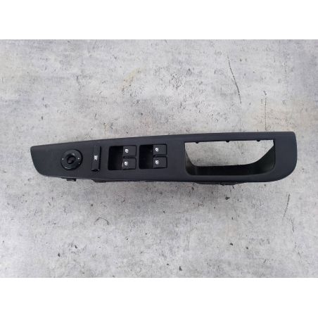 PANEL STEROWANIA SZYB I LUSTEREK KIA CEE'D I 2.0 CRDI 140KM 2.0 CRDI 2009 82351-1H010 9S 140 3799 