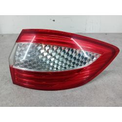 LAMPA TYLNA PRAWA FORD MONDEO MK4 2.0 TDCI2.0 TDCI20070374DG61304058                                            