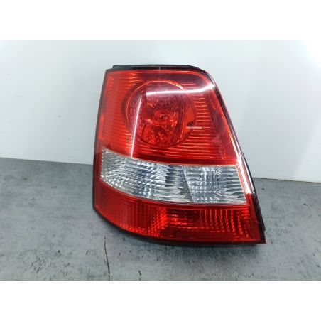LAMPA TYLNA LEWA KIA SORENTO I 2.5 CRDI 140KM 2.5 CRDI 2004 YC 140 3186 