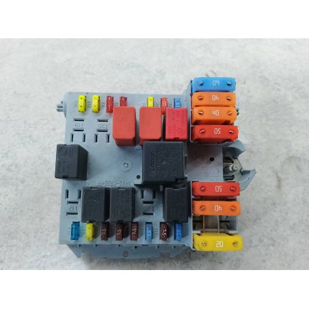 SKRZYNKA BEZPIECZNIKÓW ZEWNĘTRZNA ALFA ROMEO 159 1.9 JTDM 8V 120KM 1.9 JTDm 2006 50512148 802/B 120 3989 