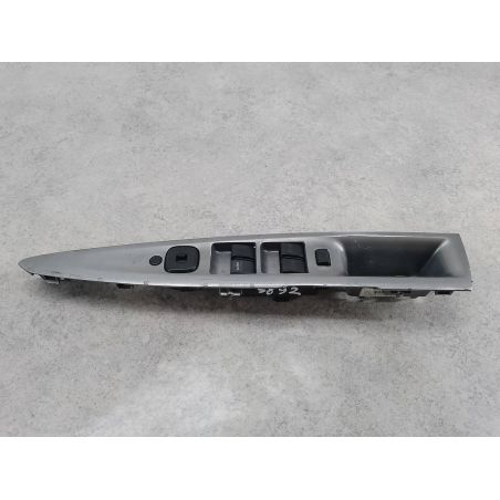 PANEL STEROWANIA SZYB I LUSTEREK MAZDA 2 I 1.4 80KM 1.4 16V 2004 3M71-A24185 27K 80 3892 