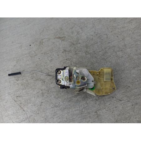 ZAMEK DRZWI LEWY PRZÓD HONDA JAZZ II 1.4 I-DSI 1.4 I-DSI 2002 B506M 83 3772 