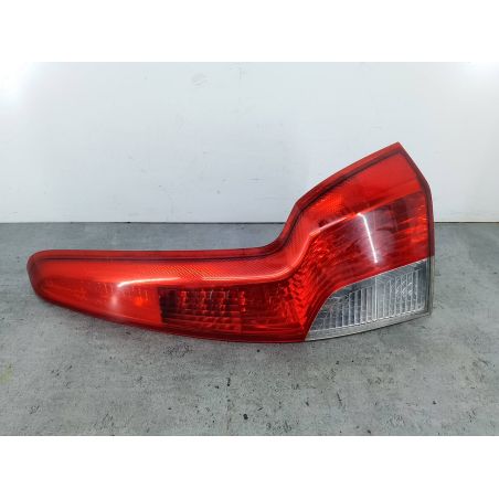 LAMPA TYLNA PRAWA VOLVO V50 2.0 D 136KM 2.0 D 2007 30744542 452-46 136 3669 