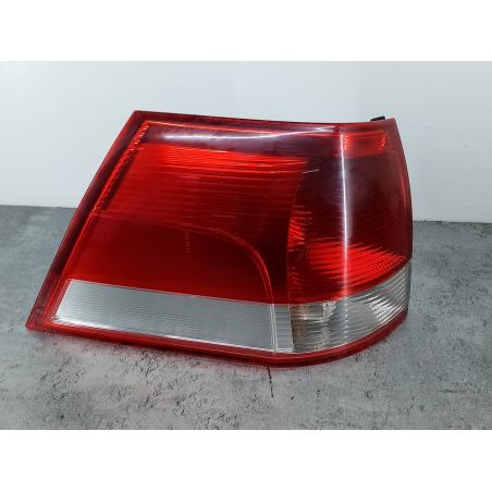 LAMPA TYLNA LEWA OPEL VECTRA C 1.9 CDTI 150KM 1.9 CDTI 2005 24469461 443001          Z20Z 150 3563 