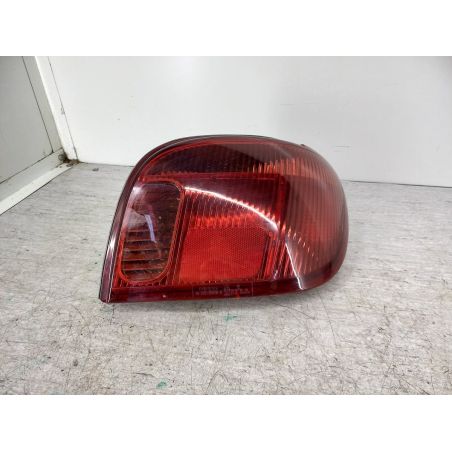 LAMPA TYLNA PRAWA TOYOTA YARIS I 1.0 16V 68KM 1.0 16V 2003 01-212-19H3R-R   08-212-19H3R-F 068 68 3715 