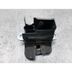 ZAMEK KLAPY VW PASSAT B6 2.0 TDI 170KM2.0 TDI20063C9827645A 1K6827505CLA7T1703558                                            