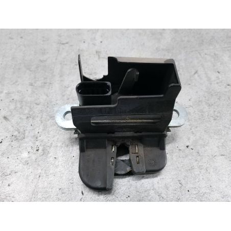 ZAMEK KLAPY VW PASSAT B6 2.0 TDI 170KM 2.0 TDI 2006 3C9827645A 1K6827505C LA7T 170 3558 