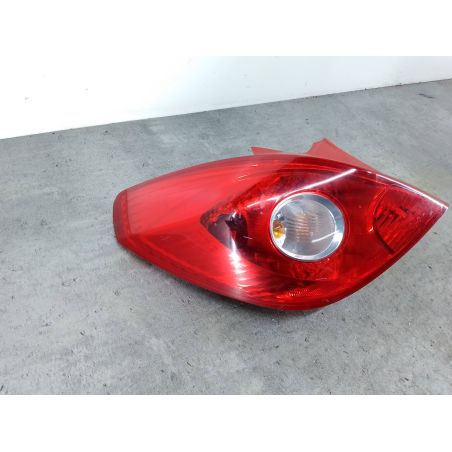 LAMPA TYLNA LEWA OPEL CORSA D 1.2 16V 80KM 1.2 16V 2007 13186350 Z157 80 4025 