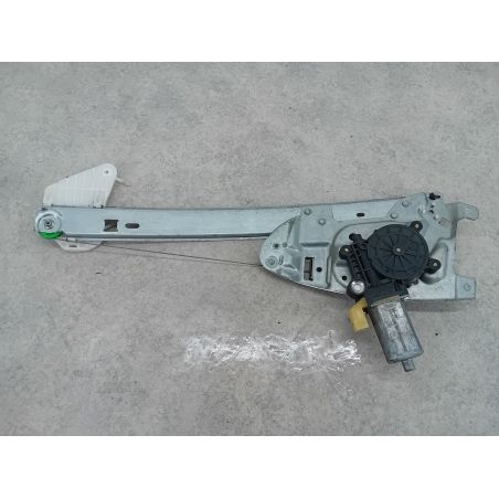 PODNOŚNIK SZYBY LEWY PRZÓD SMART FORTWO I 0.8 CDI 41KM 0.8 CDI 2006 119367-XXX  0130822002 BOSCH EB1 EA4 41 4100 