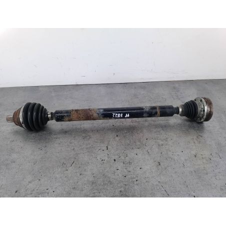 PÓŁOŚ PRAWA PRZÓD SKODA OCTAVIA II 1.6 MPI 102KM 1.6 MPI 2005 LF8F 102 3822 