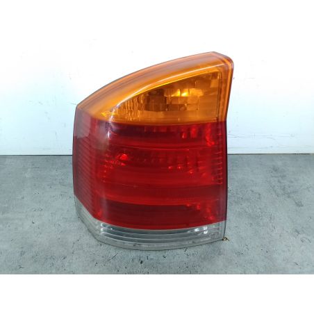 LAMPA TYLNA LEWA OPEL VECTRA C 2.0 DTI 100KM 2.0 DTI 2003 13130643 Z157 100 3899 