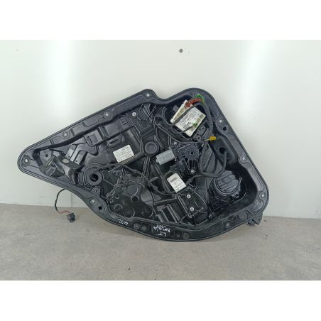 PODNOŚNIK SZYBY LEWY TYŁ Z STELAŻEM MERCEDES-BENZ W205 2.0 16V C200 2017 A2057300179 197 184 4171 