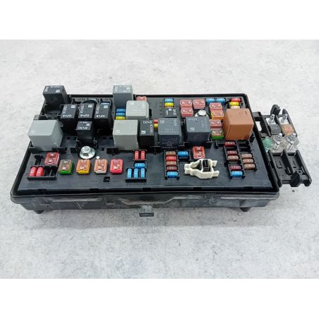 SKRZYNKA BEZPIECZNIKÓW ZEWNĘTRZNA OPEL INSIGNIA A 2.0 CDTI 160KM 2.0 CDTI 2009 13275882  13255300 Z40R 160 4164 