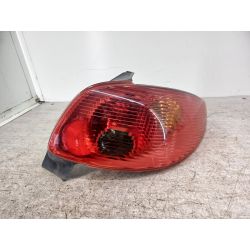 LAMPA TYLNA PRAWA PEUGEOT 206 FL 1.4 i 75KM1.4 i2005754201                                            