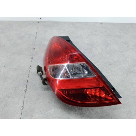 LAMPA TYLNA LEWA HYUNDAI I20 I 1.2 DOHC 78KM 1.2 16V 2009 92401-1J000 U6 78 4332 