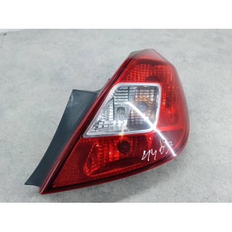 LAMPA TYLNA PRAWA OPEL CORSA D 1.2 16V 80KM 1.2 16V 2007 13188046  Z157 80 4407 