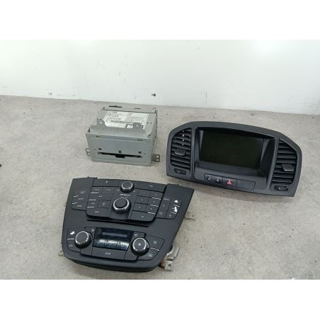 ZESTAW MULTIMEDIALNY OPEL INSIGNIA A 2.0 CDTI 130KM 2.0 CDTI 2009 13337253  13223793  13273256 Z22C 130 4334 