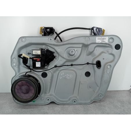 PODNOŚNIK SZYBY PRAWY PRZÓD VW TOURAN I 1.6 FSI 116KM 1.6 FSI 2003 1T0837756  1T1837462B  1K0959792A LA5X 116 4230 