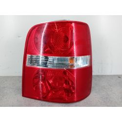 LAMPA TYLNA PRAWA VW TOURAN I 1.6 FSI 116KM1.6 FSI20031T0945258D HELLALA5X1164230                                            