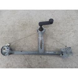 PODNOŚNIK SZYBY PRAWY TYŁ OPEL MERIVA A 1.7 CDTI 100KM1.7 CDTI2004Z21B1004254                                            