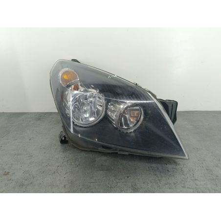 LAMPA PRZÓD PRAWA OPEL ASTRA H 1.6 16V 105KM 1.6 16V 2005 93178636  1EG270370-22 HELLA Z163 105 4149 