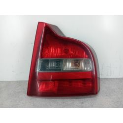 LAMPA TYLNA PRAWA VOLVO S80 I 2.5 TDI 140KM2.5 D19999154479  9154479  9154481019-261404198                                            